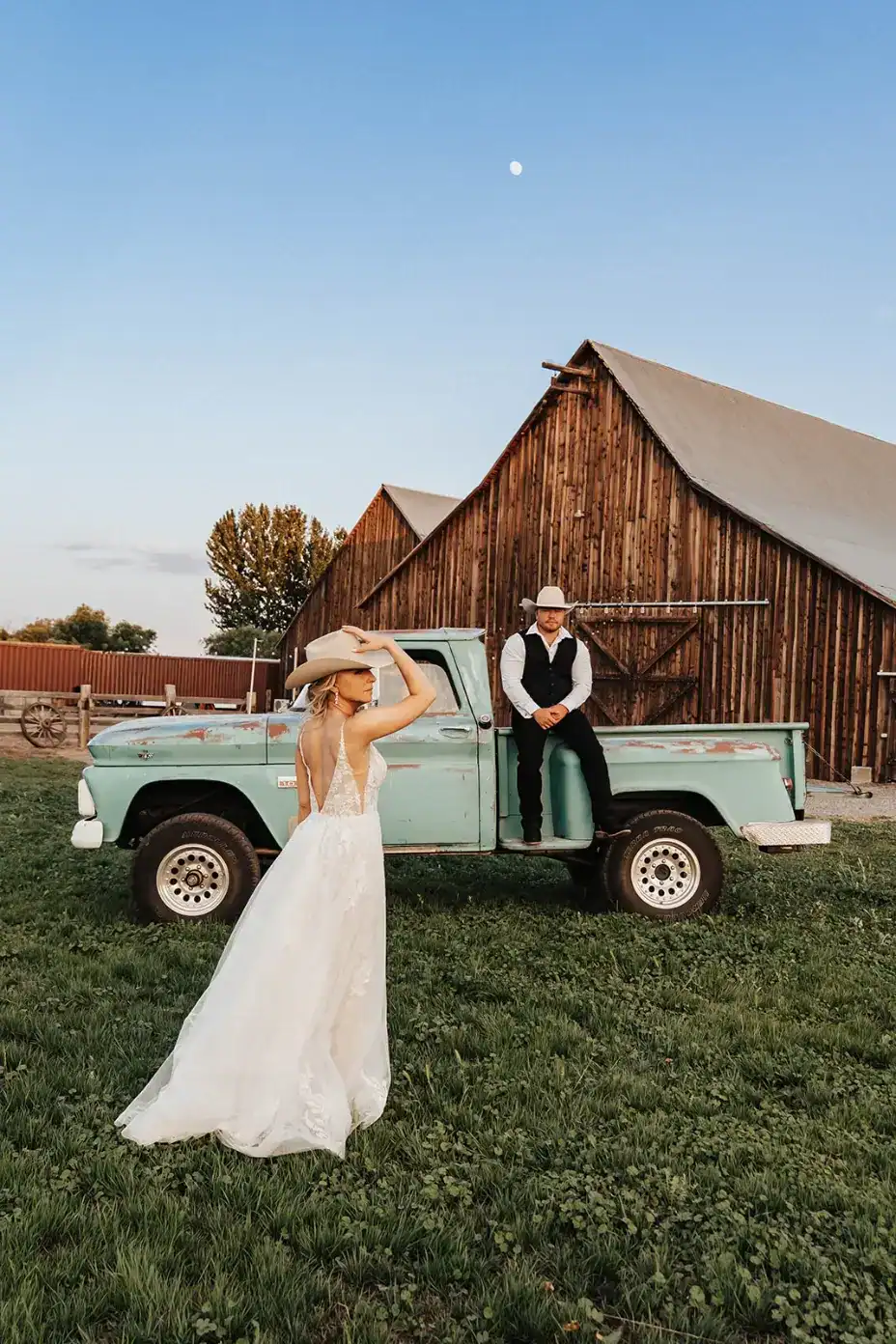 outdoor barn wedding venue northern california wedding